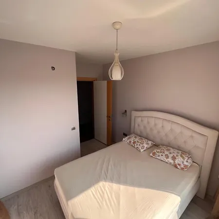 Villa Alacatı Müstakil Havuzlu *