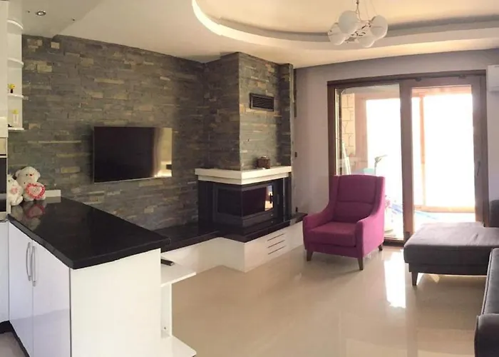 Villa Alacati Muestakil Havuzlu *