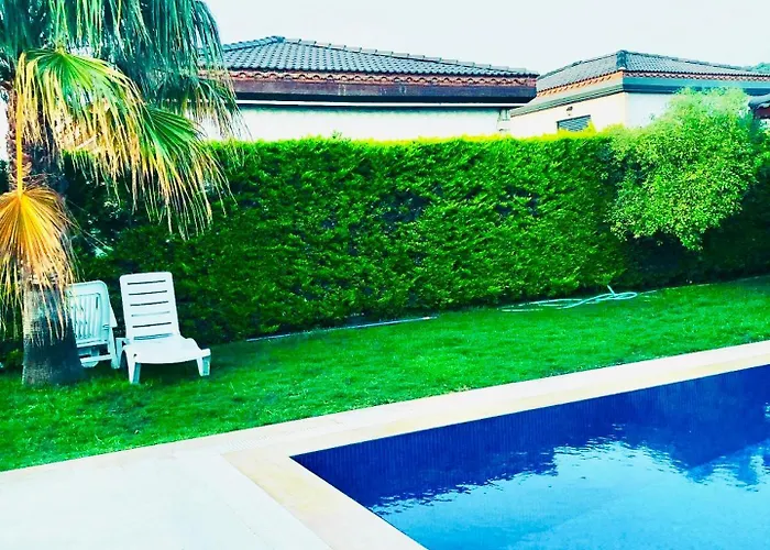 Villa Alacati Muestakil Havuzlu Çeşme